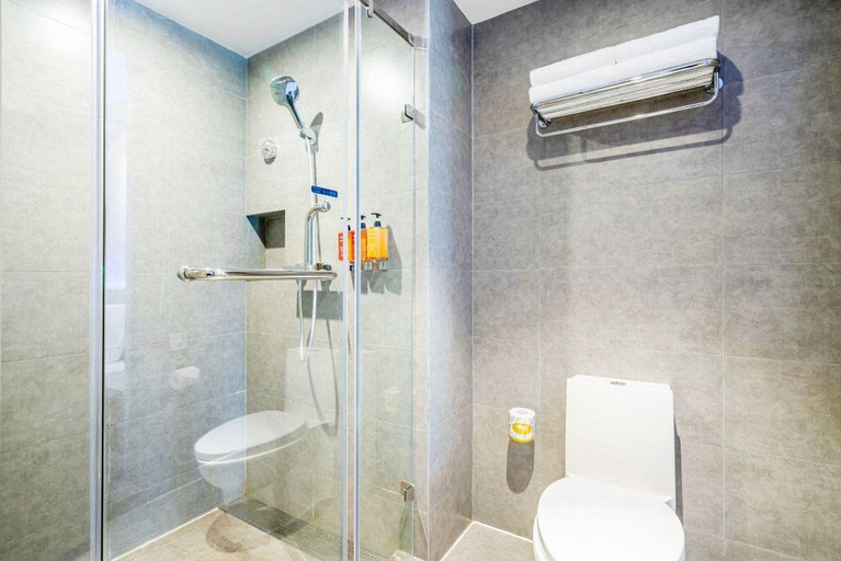 Bathroom 4, Orange Hotel Chengdu Wuhou Hongpailou, Chengdu