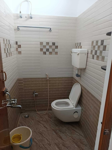 Bathroom 4, BLUEBELL HOLIDAY INN, Salem
