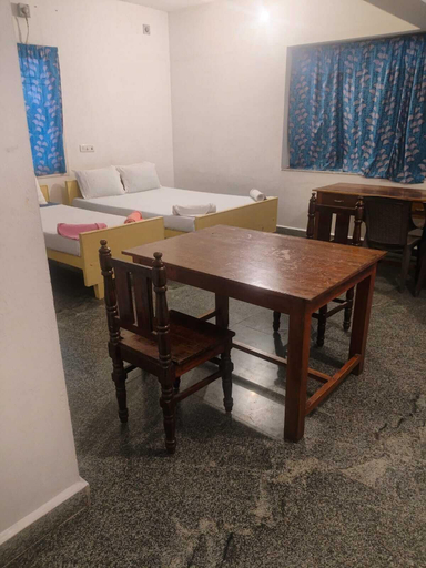 Room 2, Baba Guest House, Kancheepuram