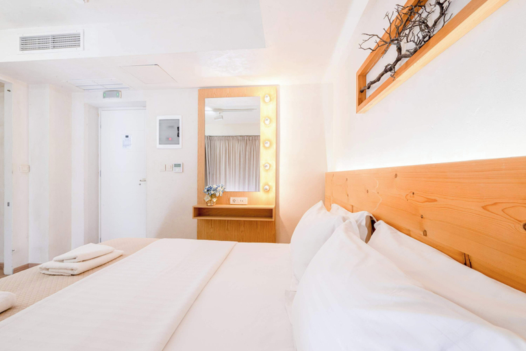 Room 4, Panellinion Beachfront Getaway - Cozy Double Room, Peloponnese