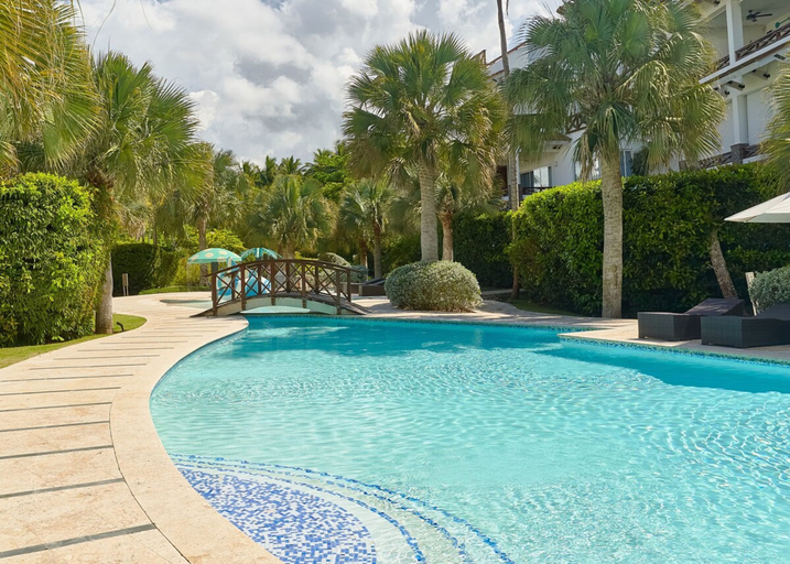 Room 2, 3BR Beach Escape Terrenas Pool Family Balcones, Las Terrenas