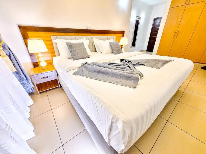 Bedroom 5, LOUMIA Residency, Wouri