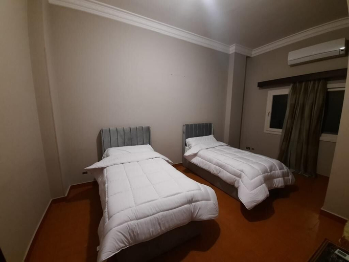 Room 4, 2BR Apt in Al Yassmin - Mynt Hospitality, Zamalik