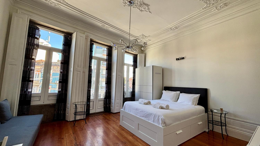 Bedroom 2, Pombeiro Apartments, Porto