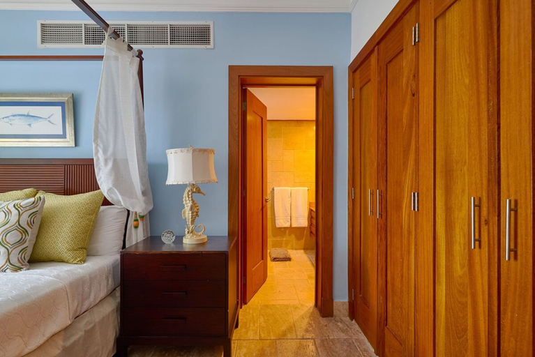 Room 5, 3BR Beach Retreat Terrenas Pool Maid Beachfront, Las Terrenas