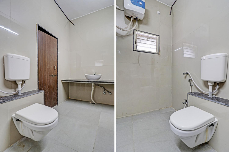 Bathroom, HOTEL O MIDWAY TREAT DHAR, Dhar