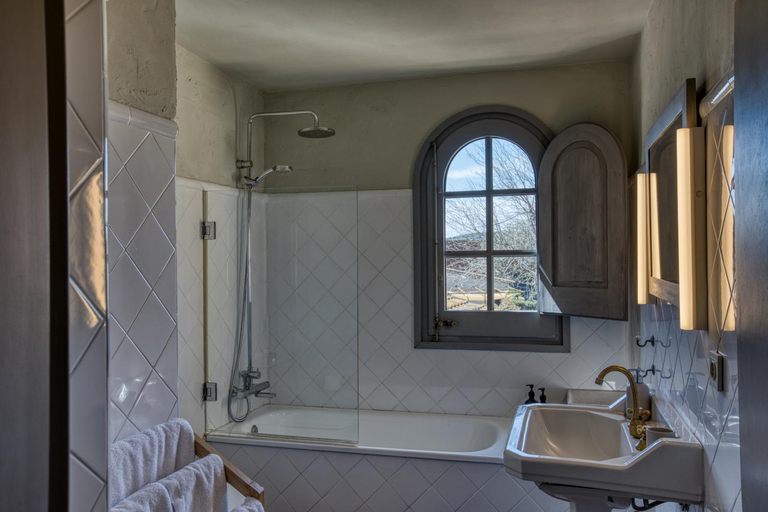 Bathroom 5, Les Hamaques hotel, Girona