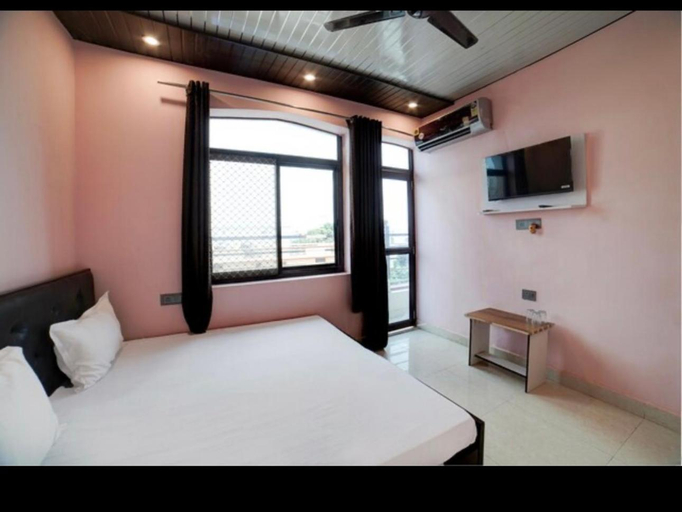 4, GUEST INN BHARAT MART, Nainital