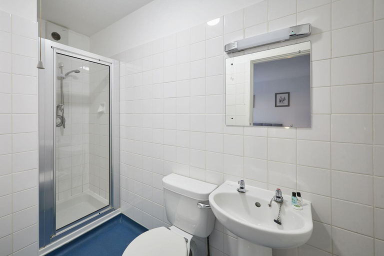 Bathroom 3, Saltburn House Hotel, Redcar and Cleveland