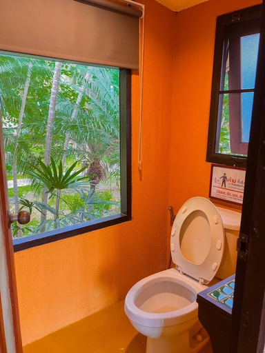 Bathroom 4, Pai Hotsprings Spa Resort, Pai