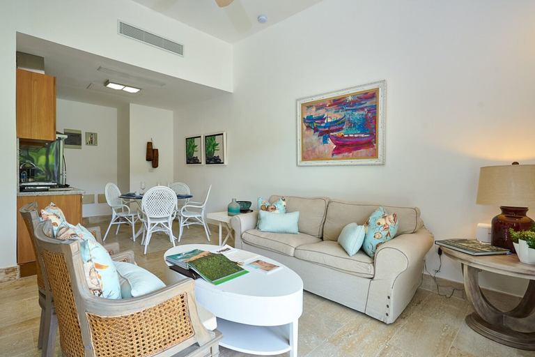 Room 3, Sublime LUX Condo Terrenas Jaccuzi Beachfront, Las Terrenas