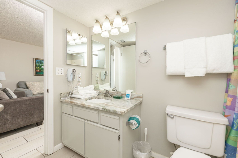 Bathroom 4, Phoenix V 1406 2 Bedroom Condo, Baldwin