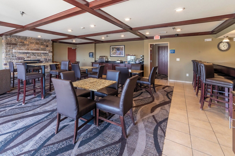 Food & Drinks 5, Cobblestone Inn & Suites - Eaton, Weld