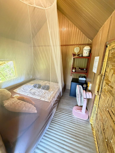 Bedroom 2, Amornkeeree Khao Sok Camping, Phanom
