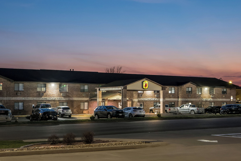 Exterior & Views 2, Super 8 by Wyndham Farmington, Saint Francois