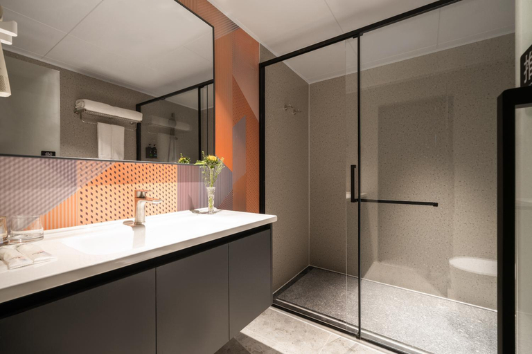 Bathroom 5, Hotel Guangdong, Guangzhou