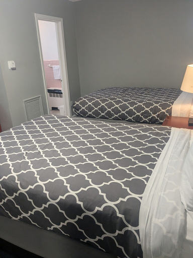 Room 3, Southland Motor Lodge, Wayne