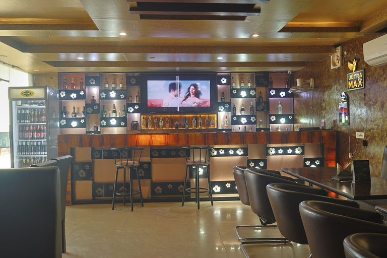 Food & Drinks 5, Hotel Dreamland, Hardwar