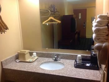 Others 5, Hilltop Inn, Allegheny