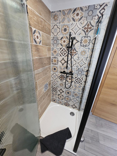 Bathroom, La petite ferme 37, Indre-et-Loire