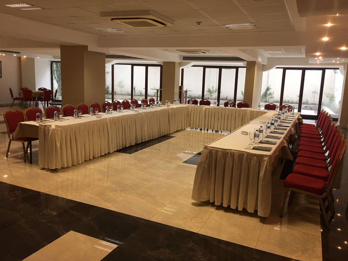 Business Facilities 5, GRAND BOĞAZİÇİ OTEL, Merkez