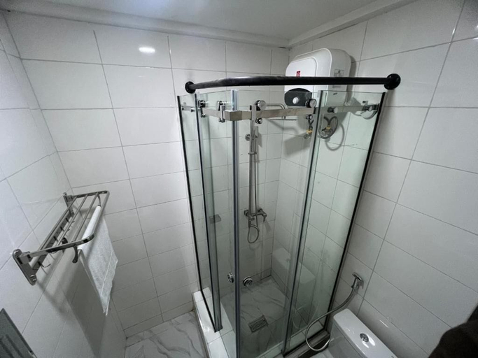 Bathroom 4, Pearless Apartment, Osogbo
