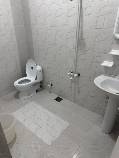 Bathroom 3, Comfort Lodge, Karachi