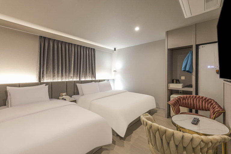Bedroom 2, Busan Deokcheon Den Basta Hotel, Buk