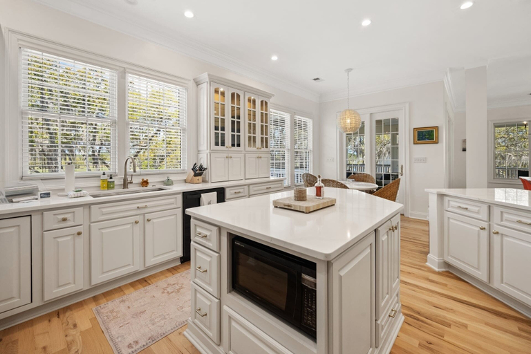 Private kitchen 4, Dieu Not Disturb 5 Bedroom Home, Georgetown