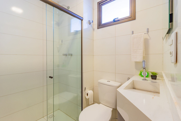 Bathroom 3, Tangaroa Flats em PG por Carpediem, Ipojuca