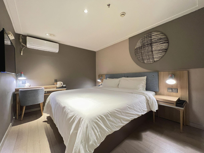 Bedroom 2, Home Inn Neo Shanghai Changshou Road Shaanxi North Road, Shanghai