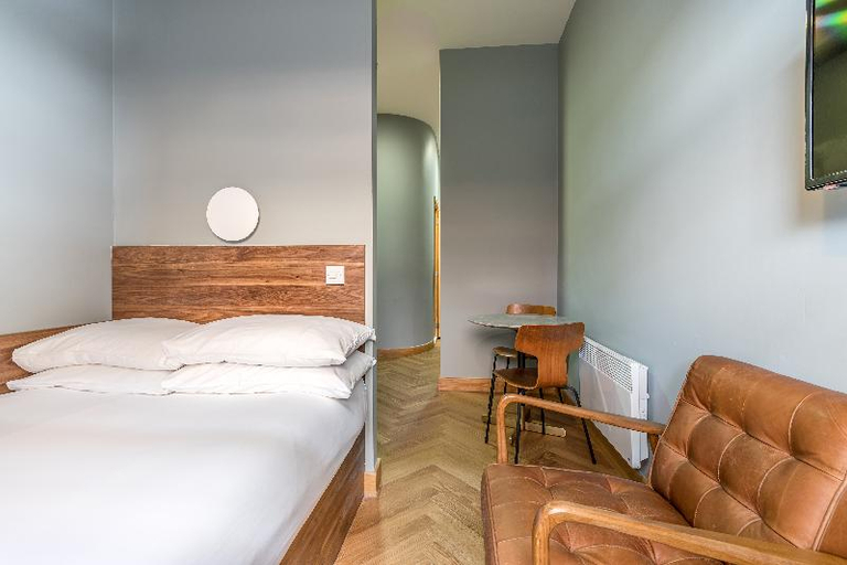 Bedroom 2, Km Apartments, Edinburgh