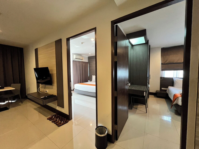 Bedroom 3, Crystal Suites Suvarnabhumi Airport, Lat Krabang
