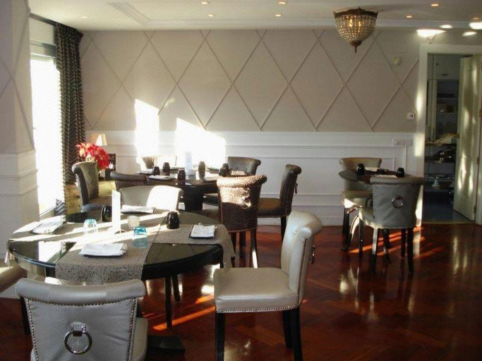 Food & Drinks 5, Boutike Cibeles                                                                 , Madrid