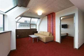 Others 3, Simm’s Hotel – the cityhotel next to Metro U3, Wien