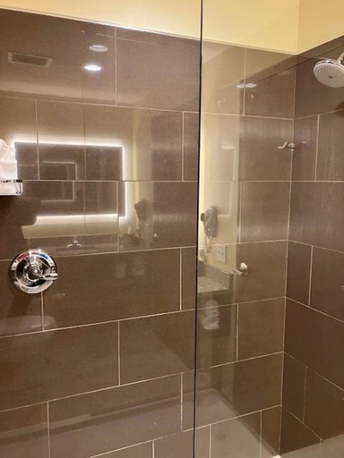 Bathroom 3, Cobblestone Hotel & Suites - St. Mary's, Elk