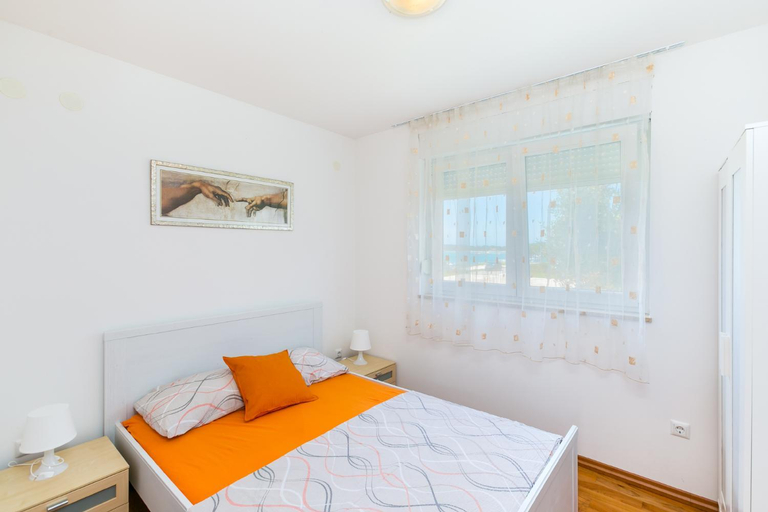 Bedroom 2, Apartments Hannah, Medulin