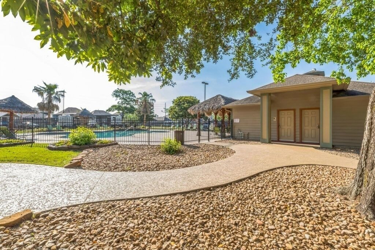 Property grounds 3, Rayford Crossing RV Resort, Montgomery
