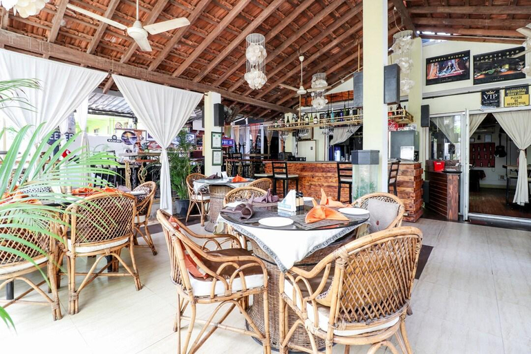 Food & Drinks 4, Shivers Oasis Luxury Rooms, North Goa