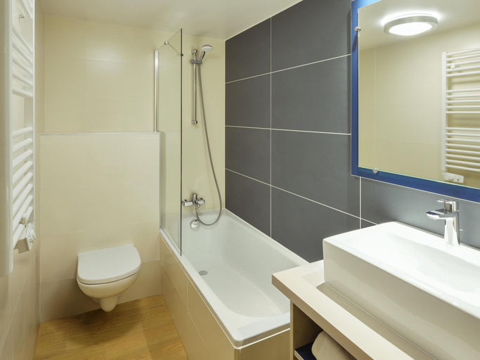 Bathroom 5, Aparthotel Adagio Monaco Palais Josephine, Alpes-Maritimes