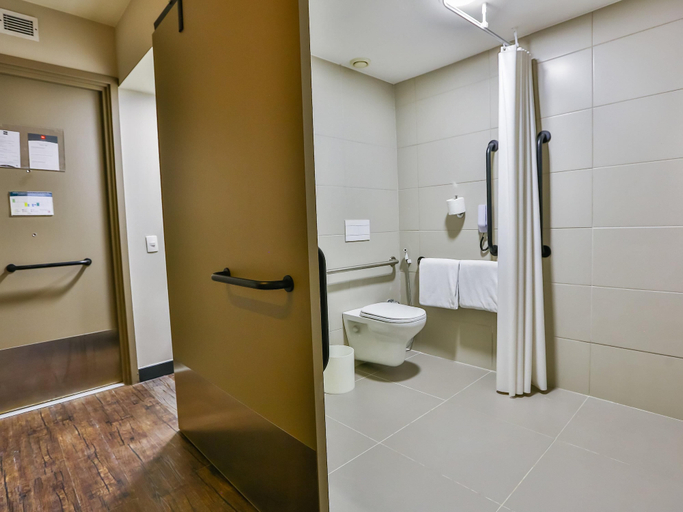 Bathroom 5, ibis Sao Paulo Morumbi, São Paulo