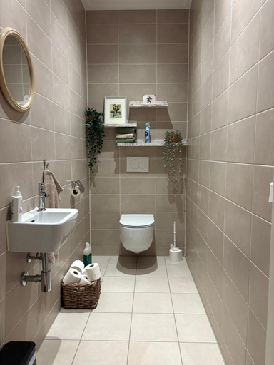 Bathroom 2, KorenGastvrij, Menterwolde