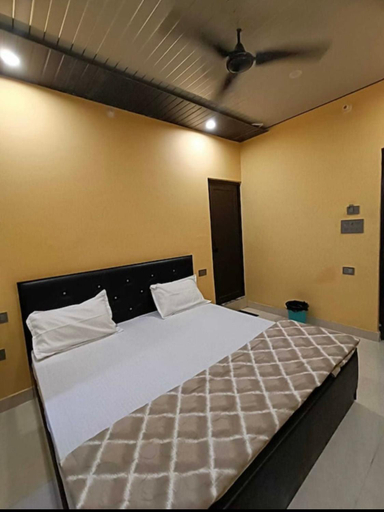 Bedroom 2, GUEST INN BHARAT MART, Nainital