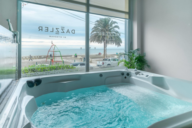 Sport & Beauty 3, Dazzler by Wyndham Puerto Madryn, Biedma