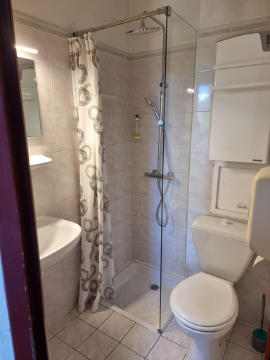Bathroom 5, L'auberge D'eygliers, Hautes-Alpes
