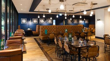 Food & Drinks 2, Holiday Inn Runcorn by IHG, Cheshire West and Chester