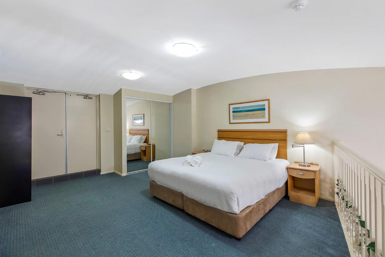 Bedroom, The Entrance Waterfront Apartment 621, Wyong - South and West