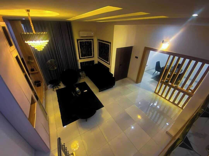 Interior 4, Treasure Court Apartment, Obio/Akp