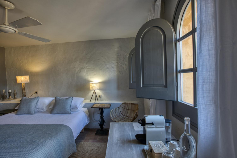 Bedroom 3, Les Hamaques hotel, Girona