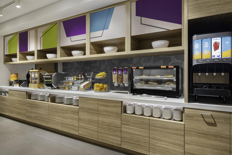 Food & Drinks 4, Home2 Suites By Hilton Stevens Point, Portage